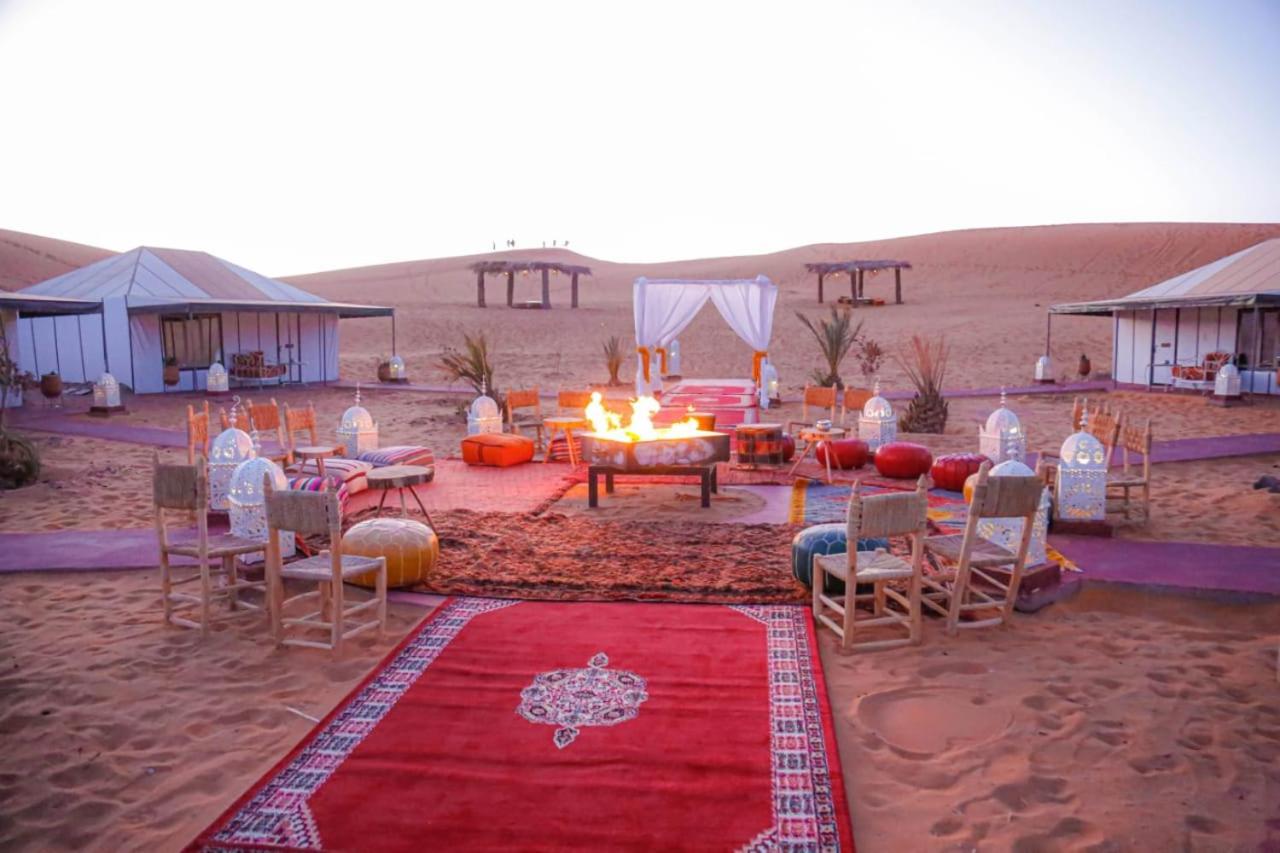 Aladdin Merzouga Camp Екстериор снимка