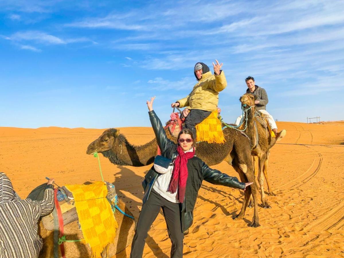 Aladdin Merzouga Camp Екстериор снимка
