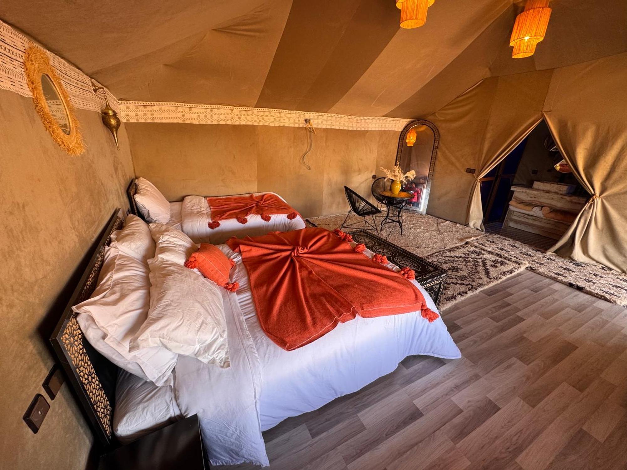 Aladdin Merzouga Camp Екстериор снимка