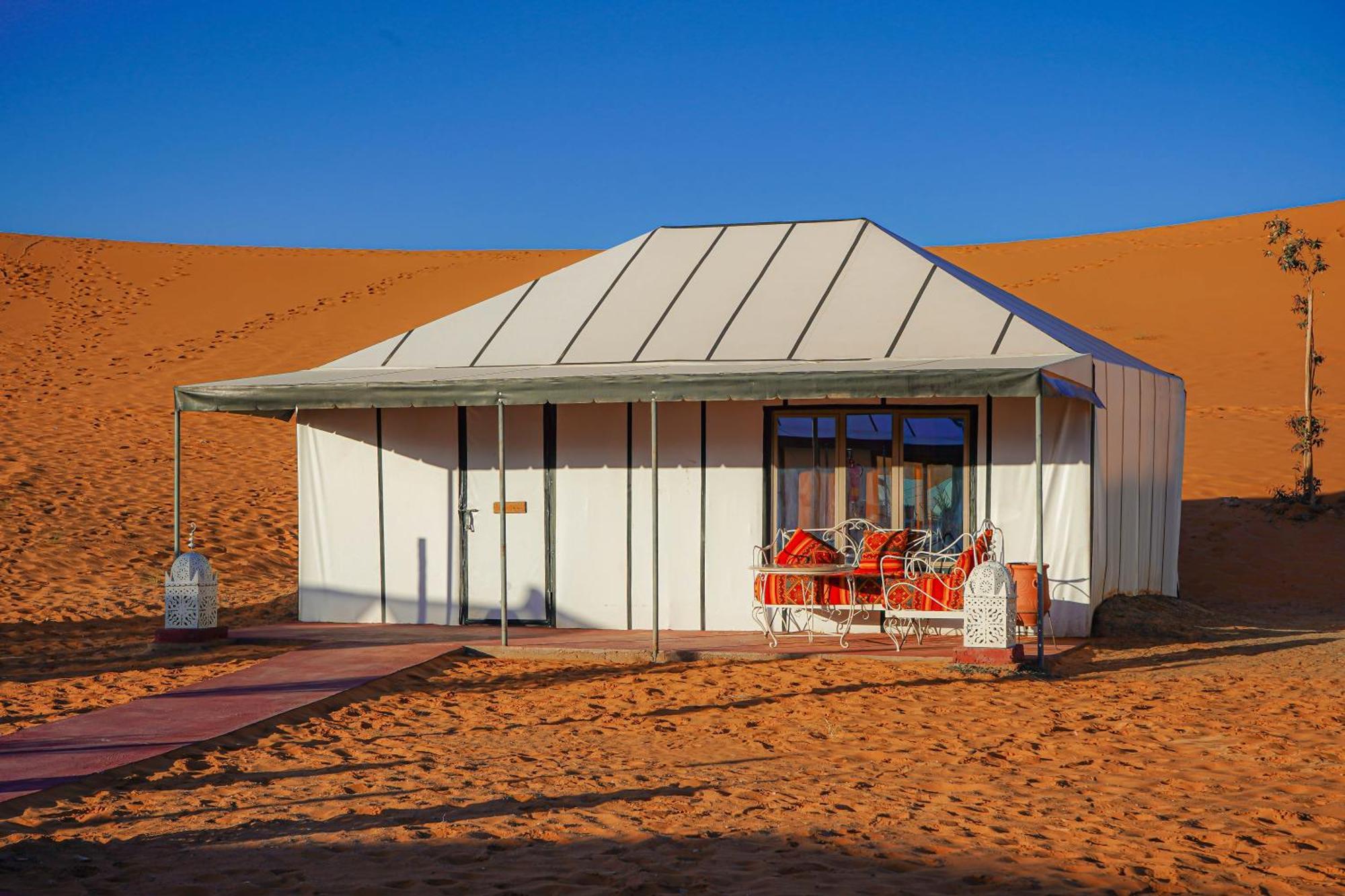 Aladdin Merzouga Camp Екстериор снимка