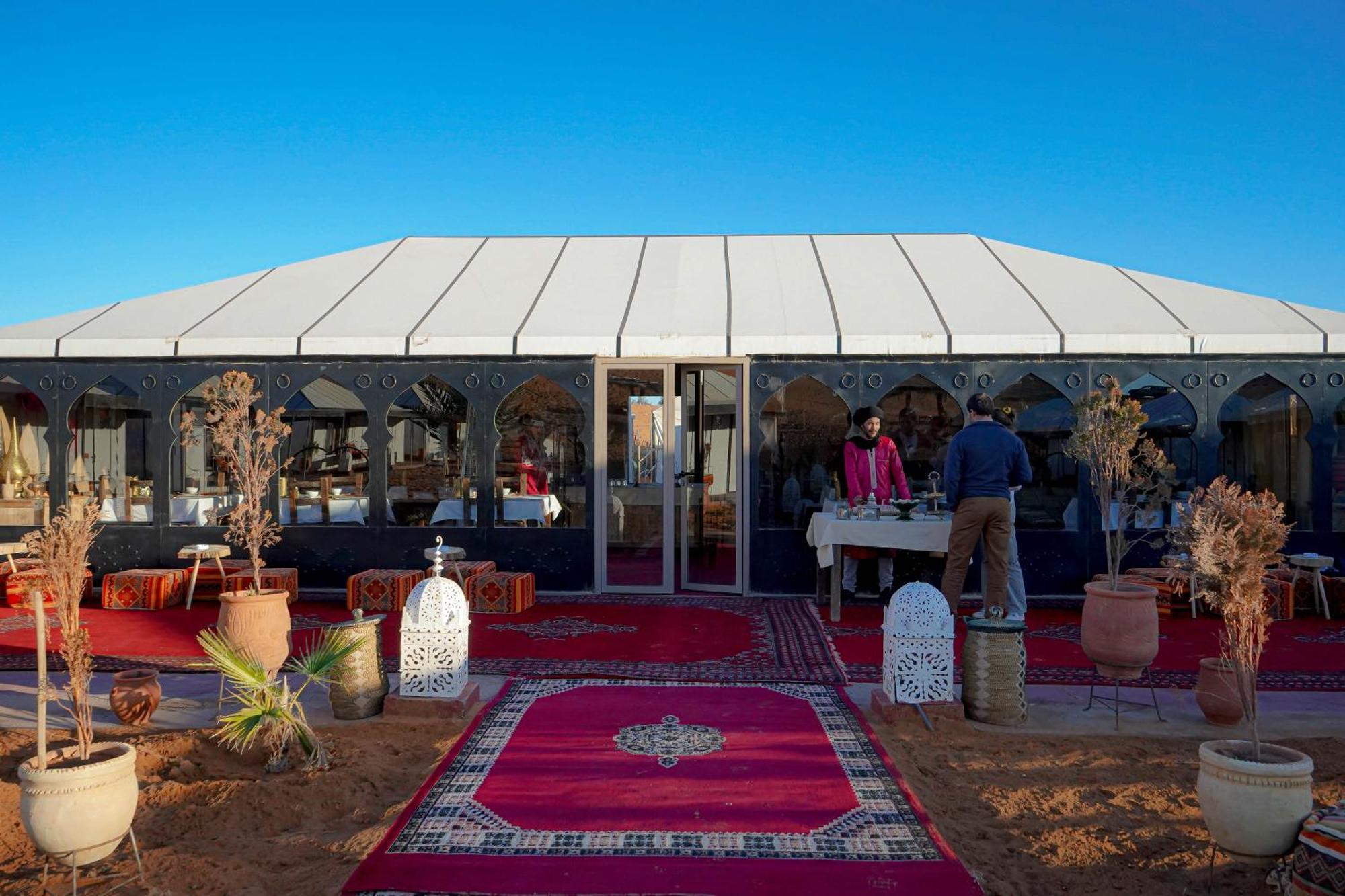 Aladdin Merzouga Camp Екстериор снимка