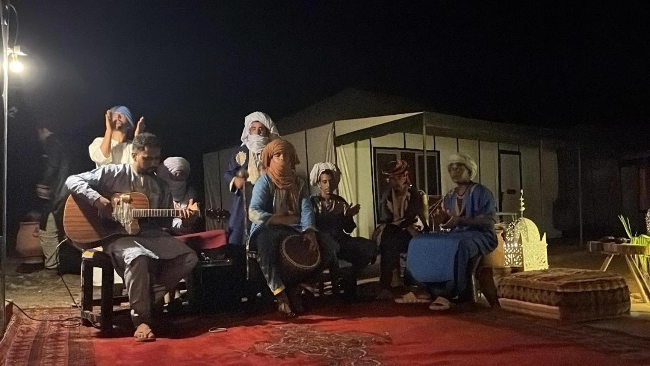Aladdin Merzouga Camp Екстериор снимка