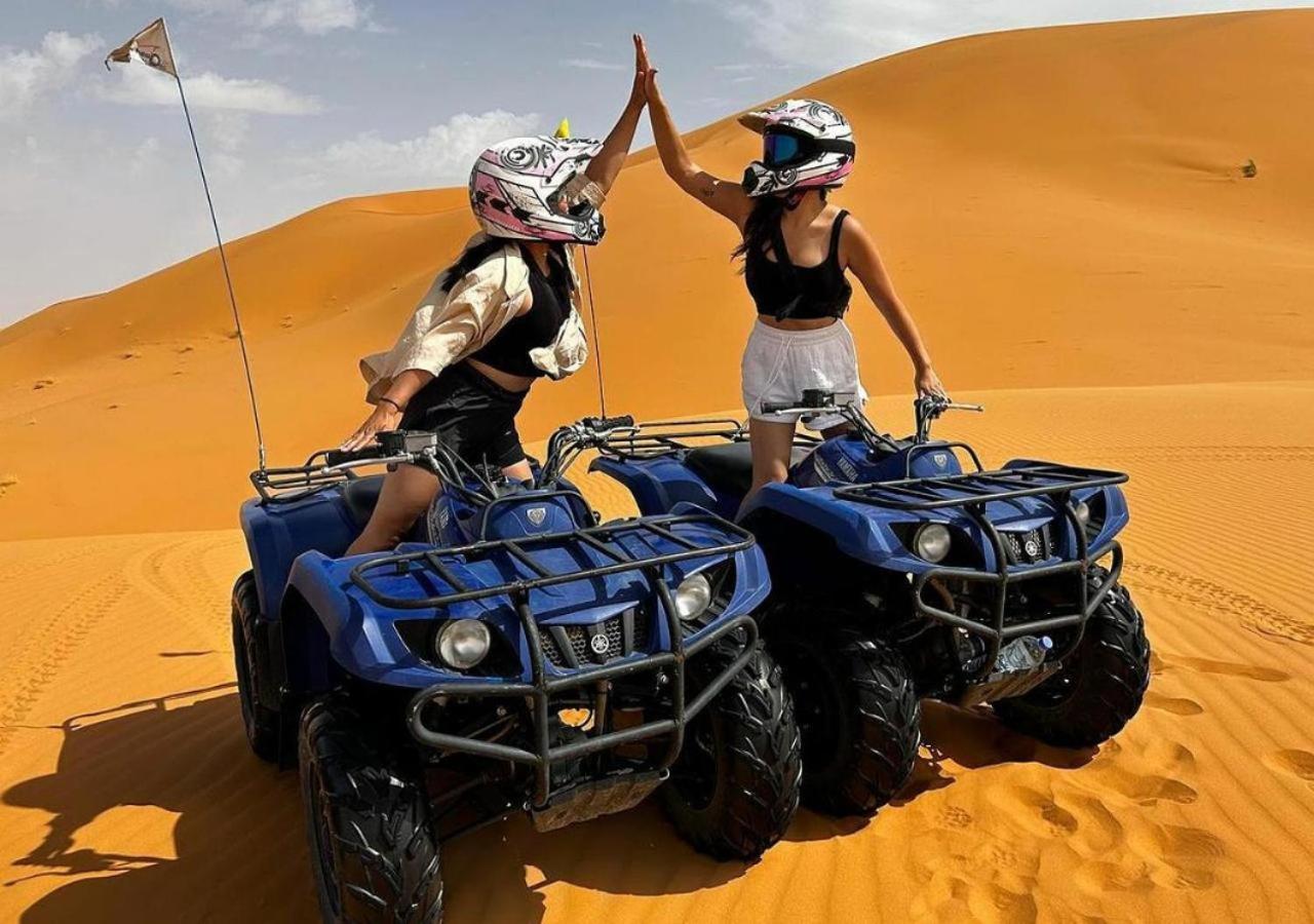 Aladdin Merzouga Camp Екстериор снимка